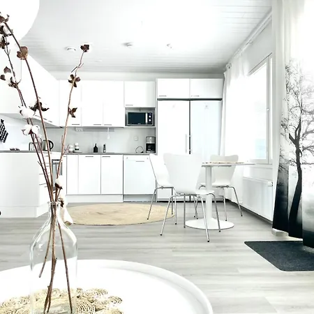 Valoisa Raikas Kaksio Keskellae Suomea Apartment Haapavesi
