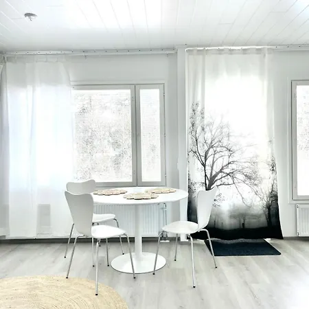 Valoisa Raikas Kaksio Keskellae Suomea Apartment Haapavesi