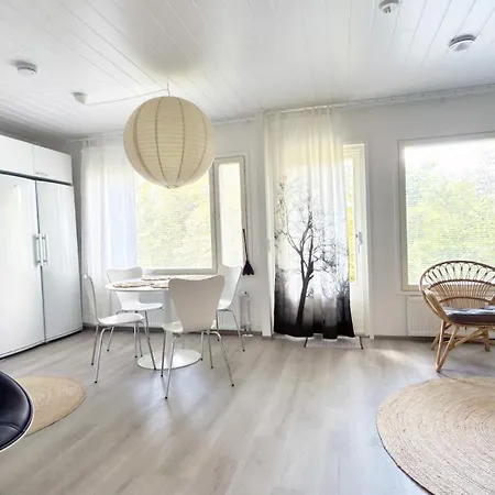 Valoisa Raikas Kaksio Keskellae Suomea Apartment Haapavesi