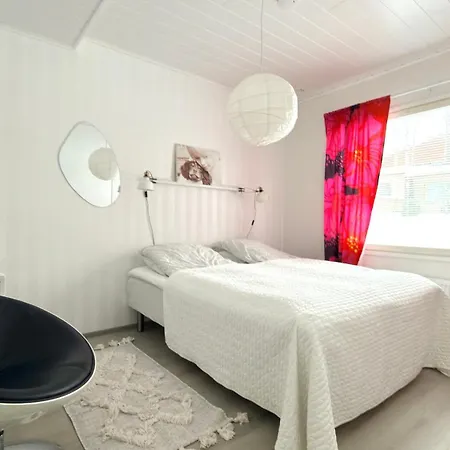 Valoisa Uusi Kaksio Keskellae Suomea Apartament *