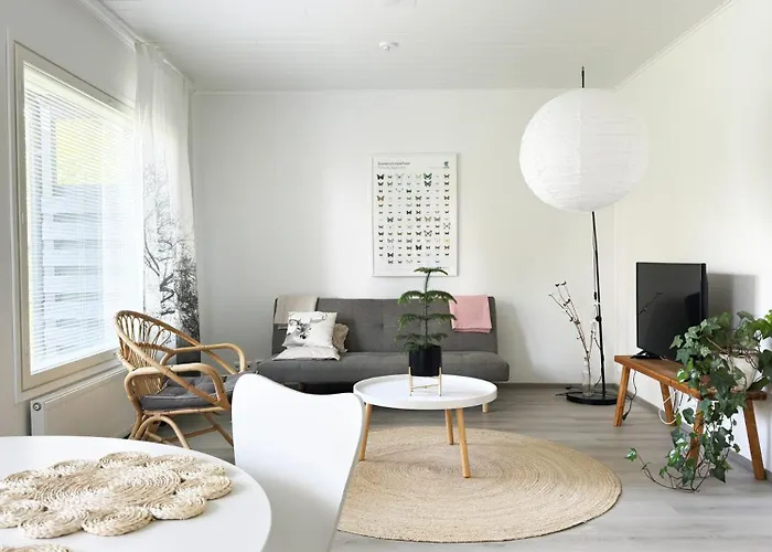 Valoisa Uusi Kaksio Keskellae Suomea *