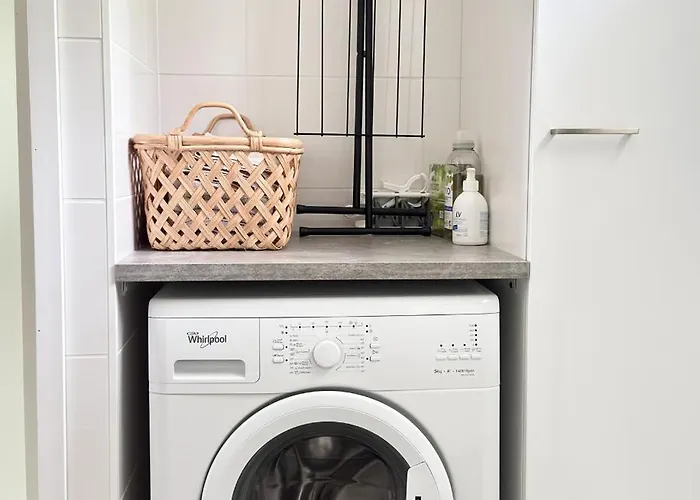 Valoisa Uusi Kaksio Keskellae Suomea 公寓